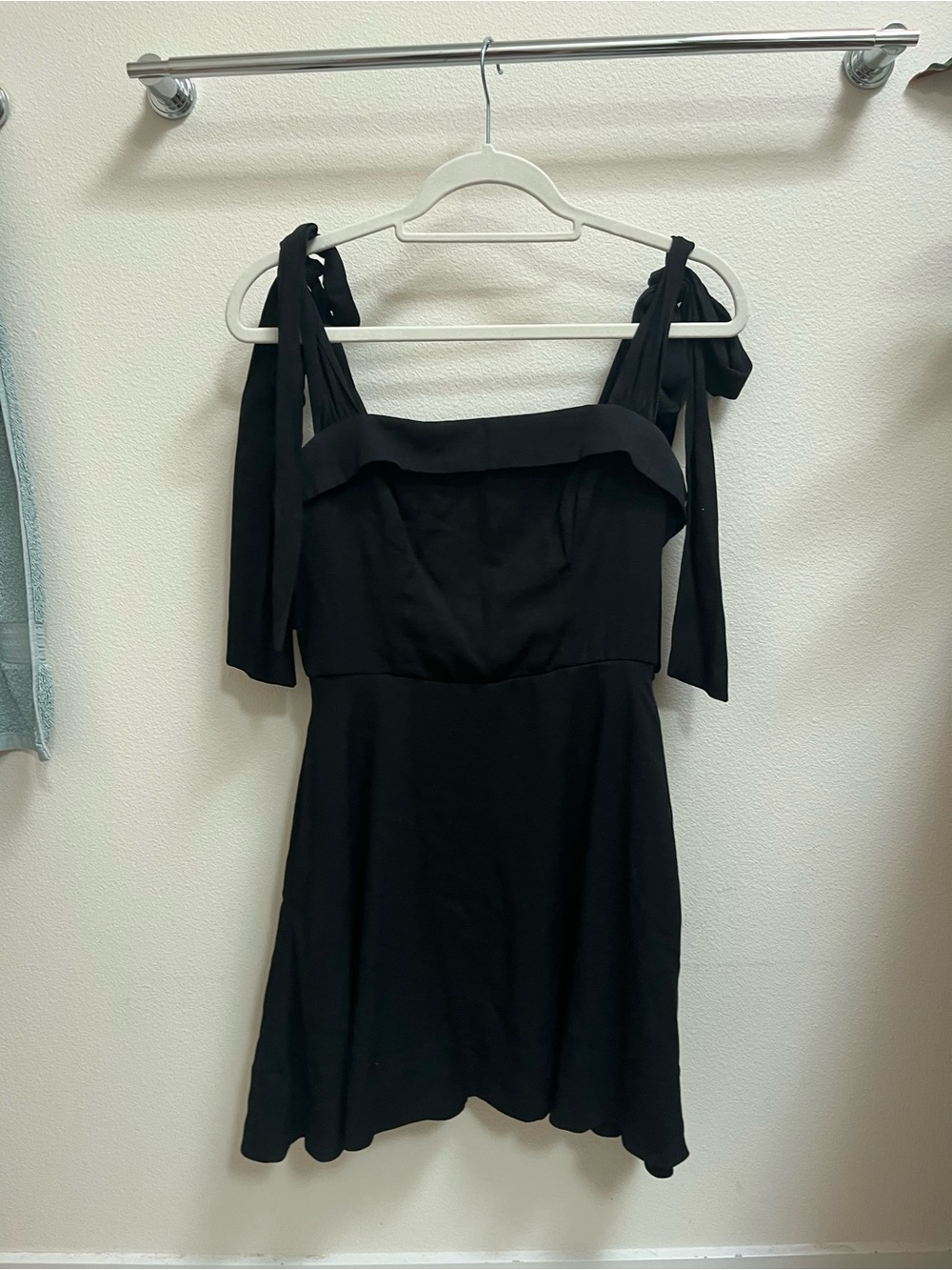 Francesca's Collections Black Tie-Shoulder Mini Dress